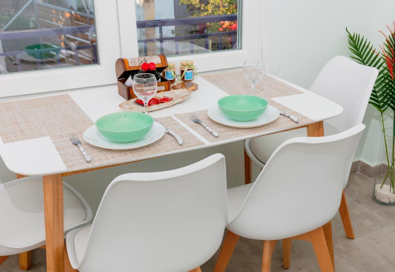 פוטוס Rilassunte Luxury Apartments מראה חיצוני תמונה