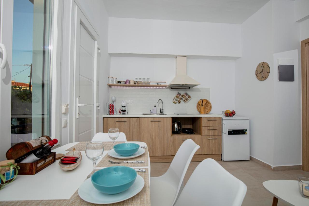 פוטוס Rilassunte Luxury Apartments מראה חיצוני תמונה