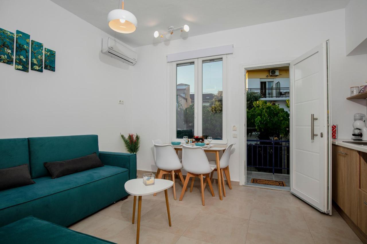 פוטוס Rilassunte Luxury Apartments מראה חיצוני תמונה