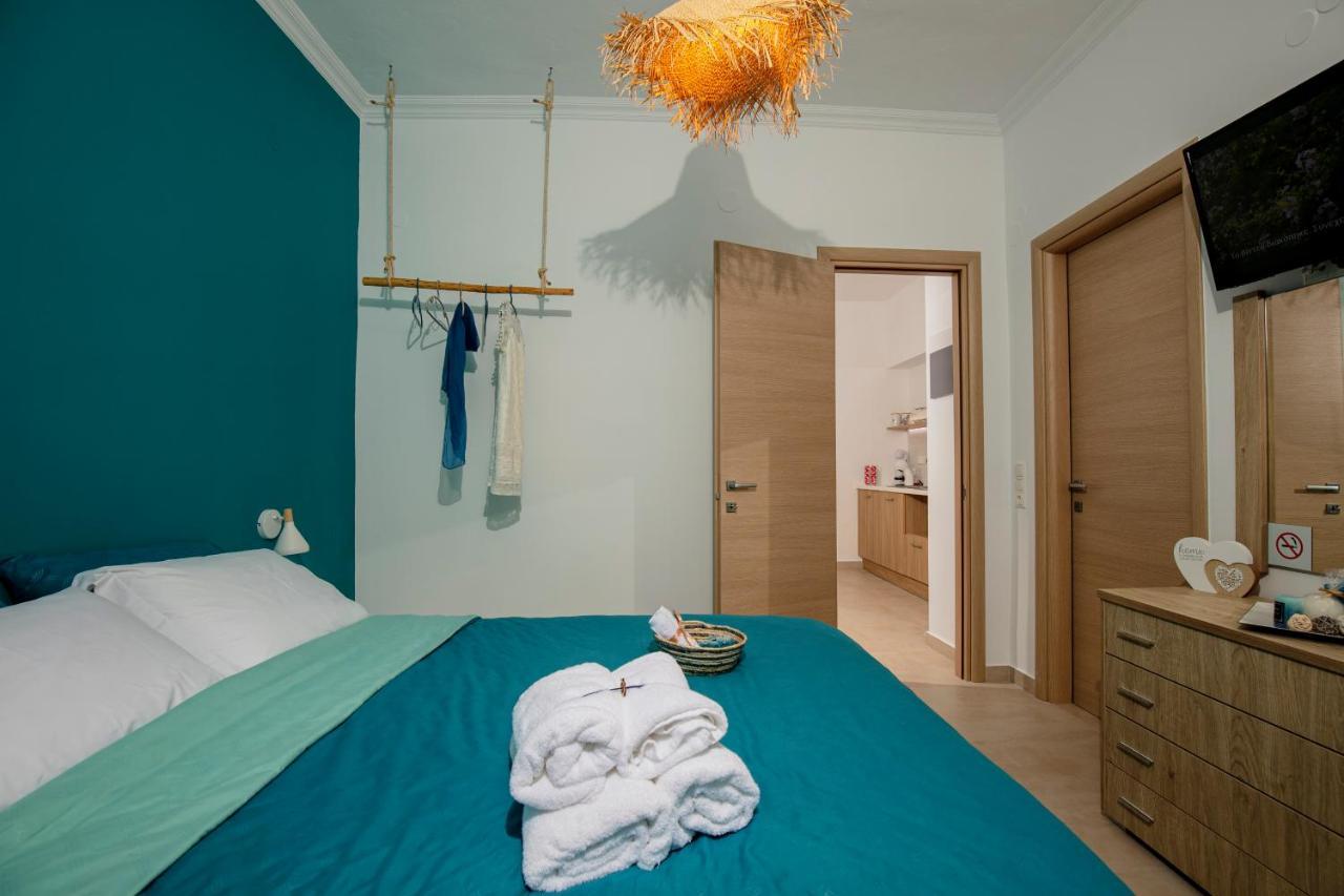 פוטוס Rilassunte Luxury Apartments מראה חיצוני תמונה